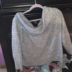 Off the shoulder H&M Sweater. never worn.